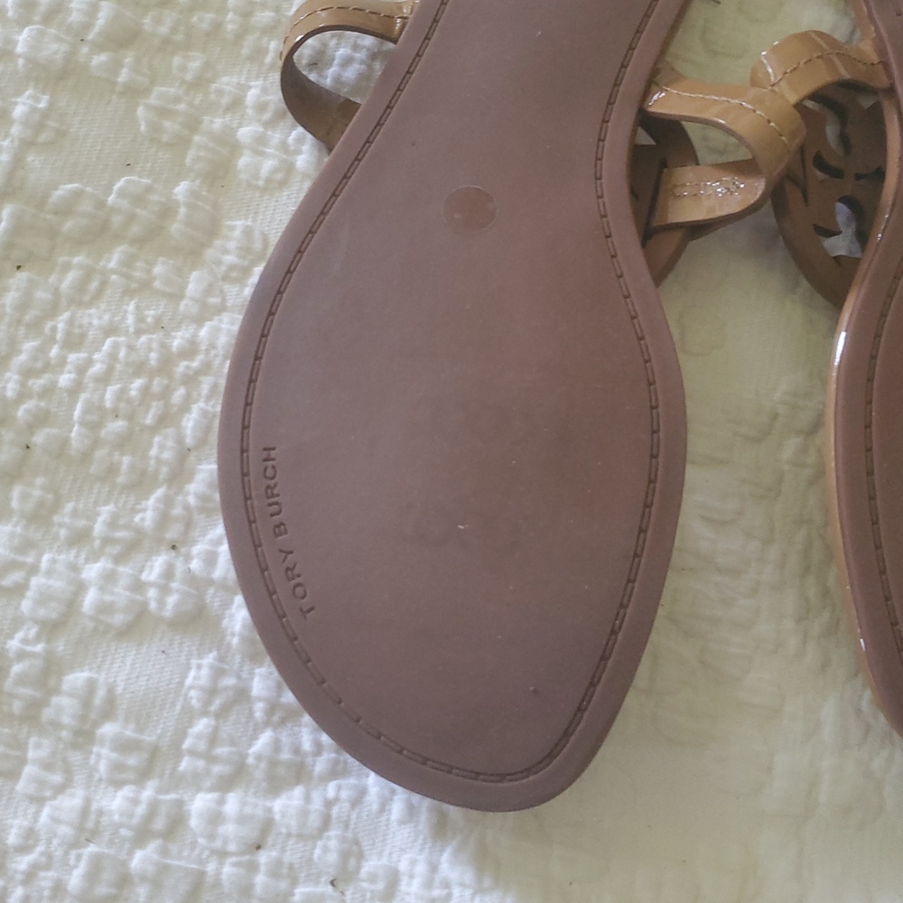 TORY BURCH MILLER SANDALS /SIZE:10 /COLOR:TAN /SHINY - Picture 10 of 14